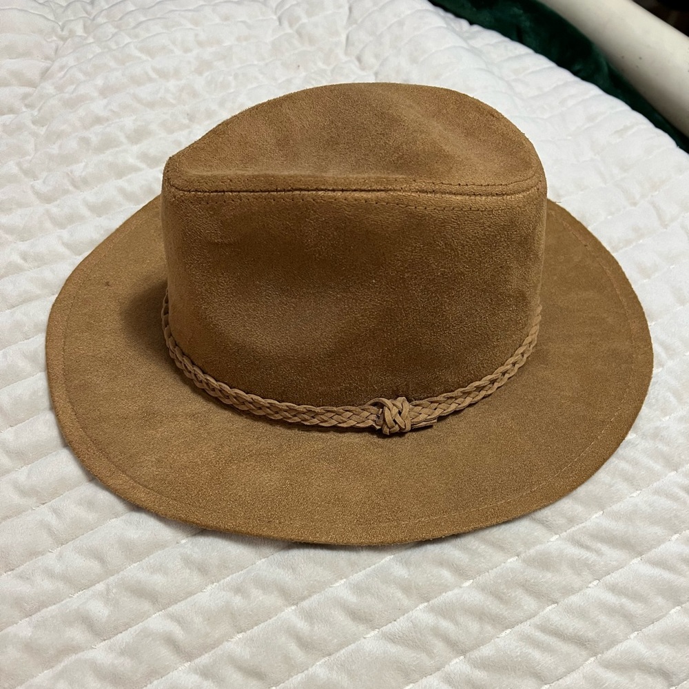 Earthbound hat